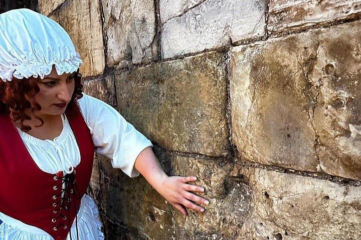 Bloody Tour of York's City Walls — Mad Alice Guided Walking Experience photo 1