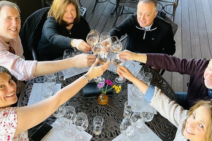 North Fork Half-Day Wine, Oyster & Coastal Sights Tour (AM)
