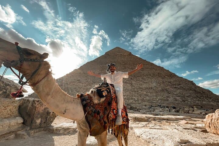 Full-Day Cairo Tour: Pyramids & Egyptian Museum with Lunch from Sharm El Sheikh