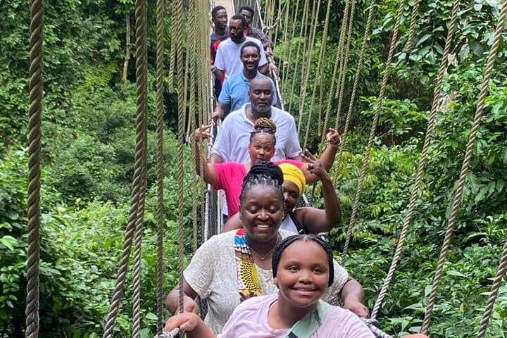 Cape Coast & Kakum National Park: Full-Day History, Castle and Canopy Walk Tour
