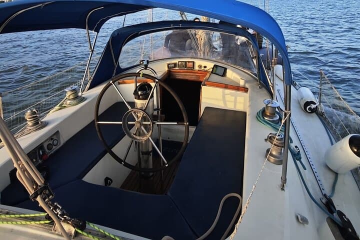 Sunset Sail on the Tagus: 2-Hour Alcântara Marina Cruise to Belém photo 3
