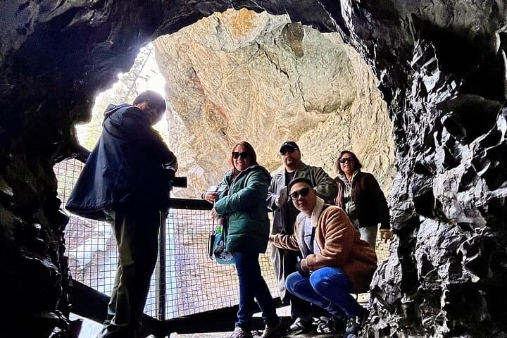 Banff National Park Highlights: Johnston Canyon, Lake Louise & Banff Small-Group Tour photo 3