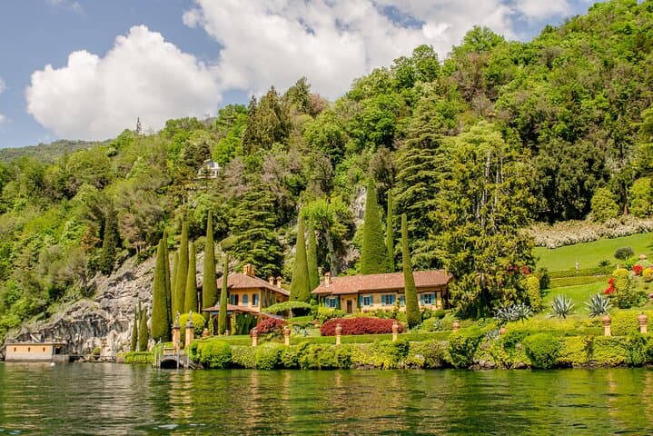 Private 2‑Hour Motorboat Tour of Lake Como from Bellagio: Villas, Views & Sunset Aperitif photo 4