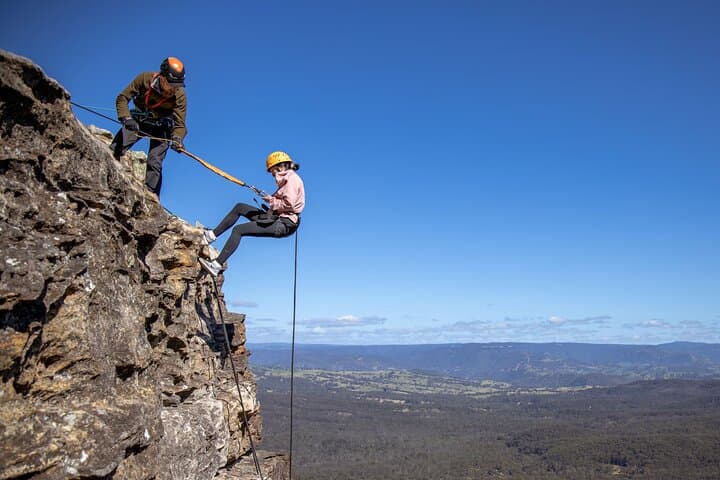 Half-Day Abseiling in Blue Mountains: Guided 5–30m Rappels & Scenic Cliffs photo 6
