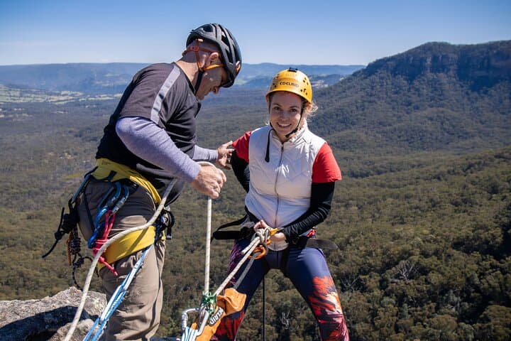 Half-Day Abseiling in Blue Mountains: Guided 5–30m Rappels & Scenic Cliffs