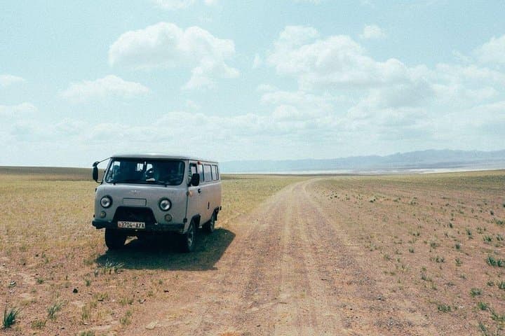 Gobi Desert 9-Day Expedition: Khongoryn Els, Flaming Cliffs & Orkhon Valley