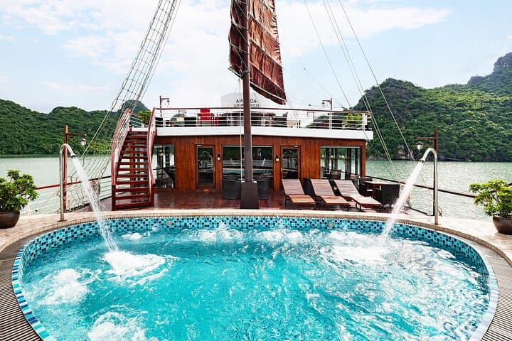 Lan Ha Bay Luxury 2-Day All-Inclusive Cruise from Hanoi photo 4