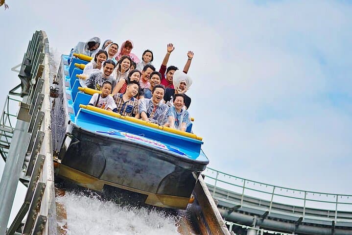 Dream World Bangkok: Full-Day Theme Park Ticket with Private Transfer photo 6