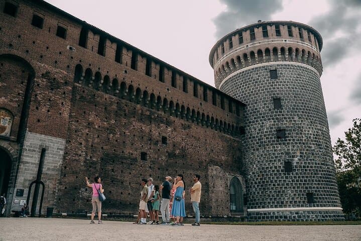 Milan Highlights Semi-Private Walking Tour — Duomo, Sforza & Galleria photo 2