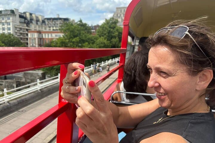 Vintage London Bus Tour & Thames River Cruise — Half-Day Sightseeing photo 6