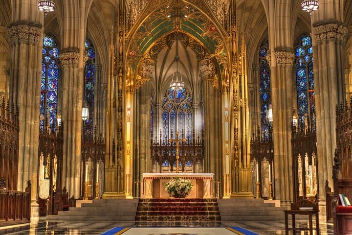 Dublin City Highlights: Private Guided Walking Tour of St. Patrick's, Trinity & Temple Bar photo 3