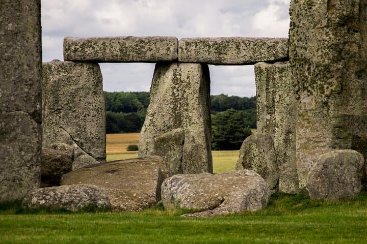 Mystical Stonehenge Day Tour from London: Explore the Ancient Stone Circle photo 4