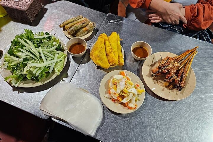 Hoi An Vespa Food Tour: Night Street-Food Adventure by Scooter photo 5