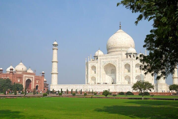5-Day Varanasi, Ganges & Agra Cultural Tour from Delhi photo 3