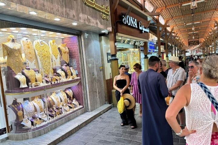 Old Dubai Markets & Al Fahidi Cultural Walking Tour — Creek, Souks & Street Food photo 3
