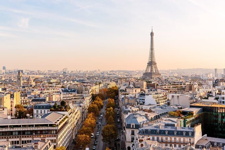 Paris Explorer Rail Tour from London with Hop-on Hop-off Bus — Day Trip by Eurostar