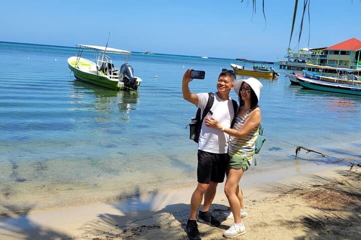 Roatán Zipline Canopy Tour and West Bay Beach Break photo 2