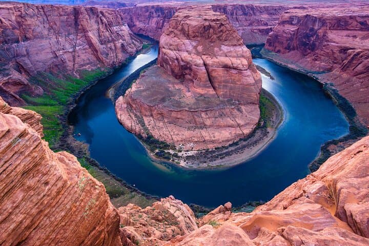 Horseshoe Bend Rafting from Page: Lee’s Ferry River Trip to Petroglyph Beach