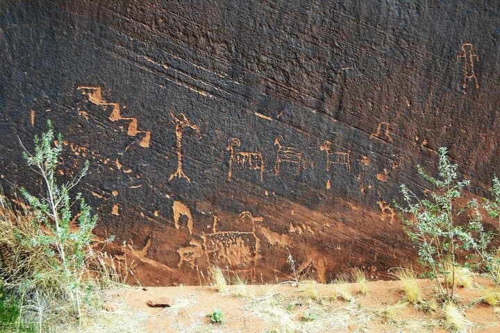 Horseshoe Bend Rafting from Page: Lee’s Ferry River Trip to Petroglyph Beach photo 6