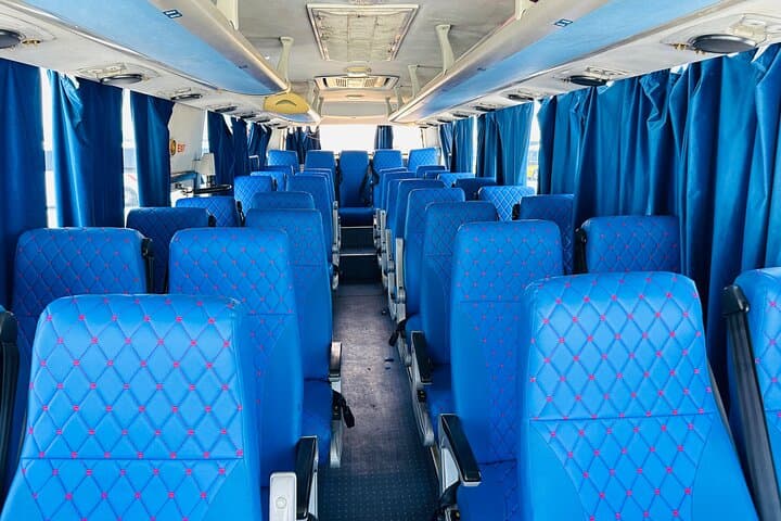Dubai Airport Bus Transfer: Private One-Way Coach for Groups (15 Pax) photo 4