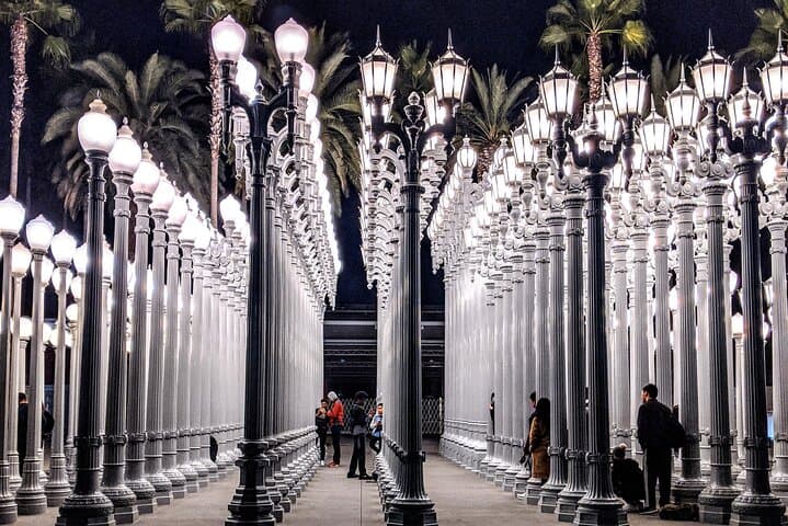 Half-Day Los Angeles Private City & Celebrity Homes Tour
