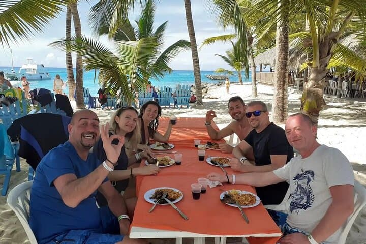 Samaná Day Trip from Punta Cana: Limón Waterfall, Cayo Levantado & Whale Season Options photo 5