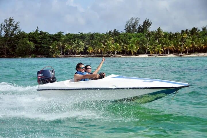 Punta Cana Speed Boat & Natural Pool Snorkel Adventure photo 5