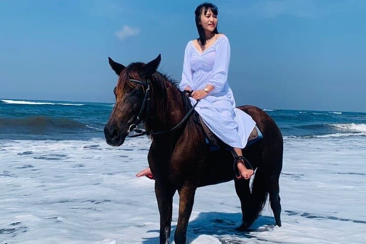 Sunrise Beach Horseback Riding at Saba Beach Bali: A Perfect Morning Adventure photo 5