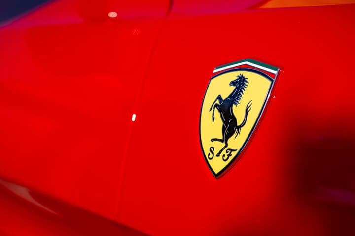 Drive a Ferrari Portofino Through Central Bucharest: 10-Minute Supercar Experience photo 6