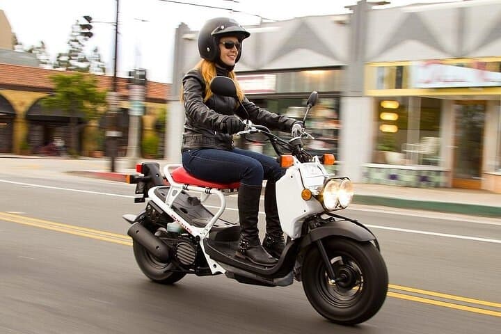 Jakarta Scooter and Motorcycle Lessons: Urban Riding Skills & Safety Course photo 4