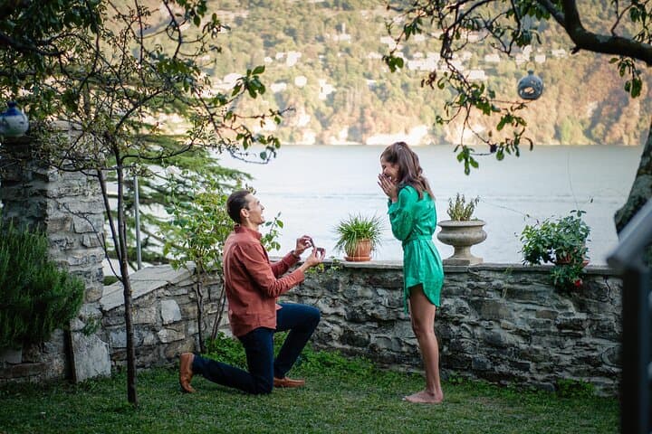 Menaggio Private Photoshoot on Lake Como: Local Photographer Experience