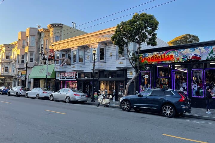 Haight-Ashbury Walking Tour: Hippie History & True Crime in San Francisco photo 4