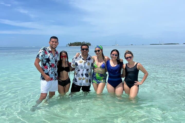 San Blas Private Day Trip — Gunas Culture, Caribbean Beaches & Lunch photo 5