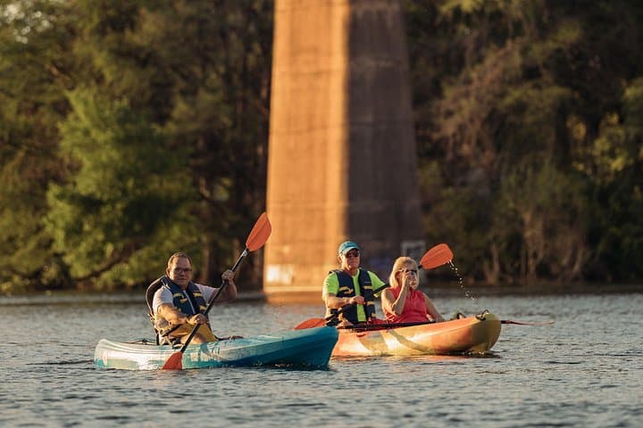 Paddle Lady Bird Lake: Kayak Rentals & Skyline Paddles in Downtown Austin photo 4