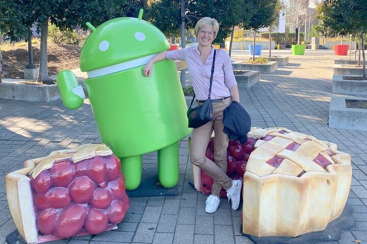 Silicon Valley Private Tesla Tour from San Francisco: Google, Apple, Stanford & Tesla photo 6