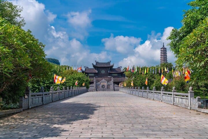 Ninh Binh Day Trip: Bai Dinh Pagoda, Mua Cave & Trang An Boat Tour photo 1