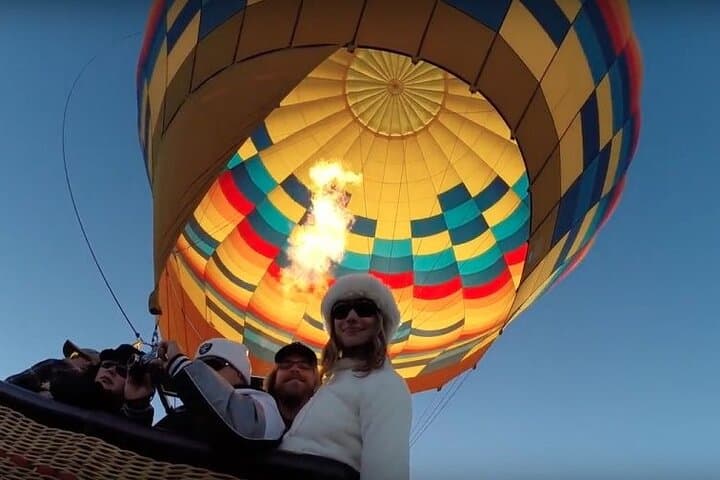 Abu Simbel and Luxor: 2-Day Flight Tour with Hot-Air Balloon and 5★ Stay photo 2