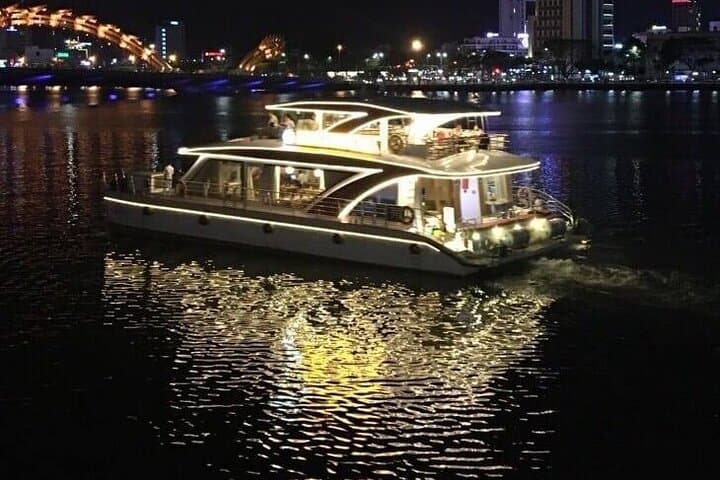 Han River Dragon Cruise: Evening Beer, Cake & Cham Dance in Da Nang