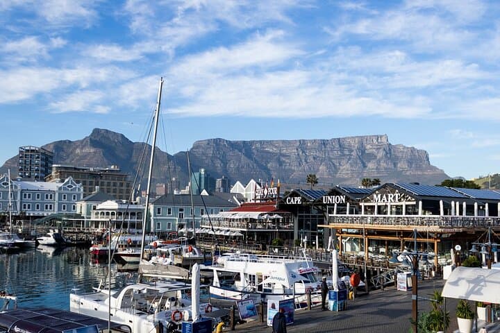Cape Town Full-Day Private Tour: Table Mountain, Bo-Kaap & Kirstenbosch Gardens photo 1