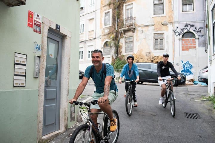 Lisbon Private Bike Tour with Pro Photography - Customized Routes & Insider Views photo 1