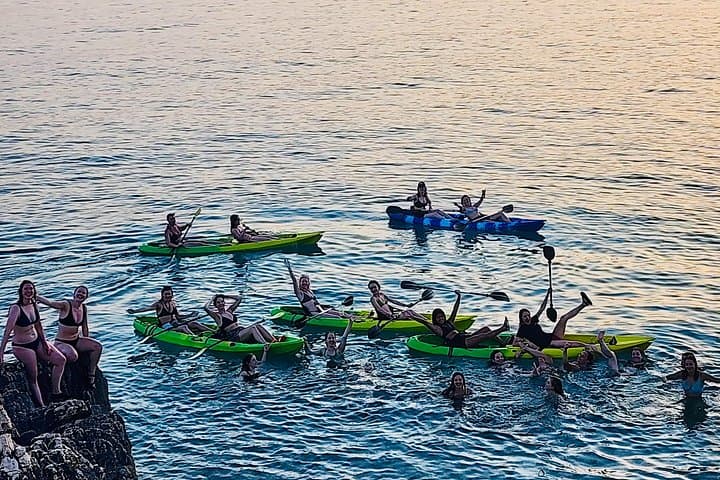 Sunset Kayak and SUP Tour to Lukova Caves & Secret Beaches photo 4