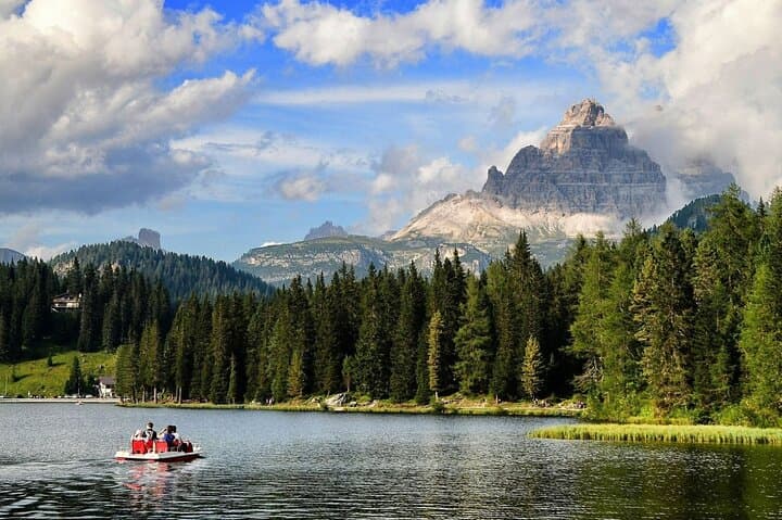 Dolomites Day Trip from Venice — Cortina, Lakes Misurina & the Three Peaks