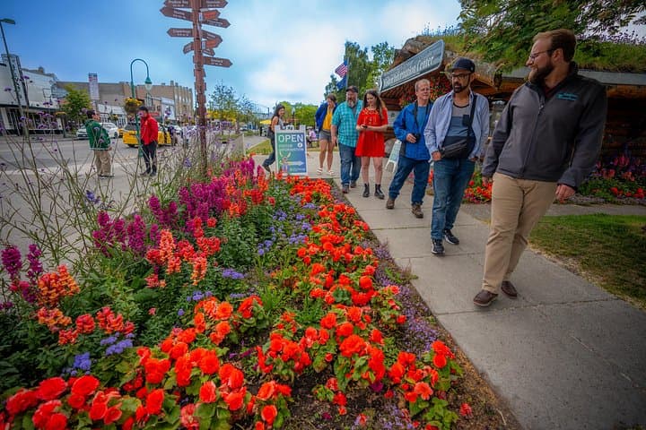 Downtown Anchorage Food & History Walking Tour: Tastes of the Last Frontier photo 2