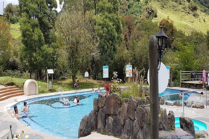 Quito Cable Car and Papallacta Hot Springs Day Trip: Andean Views & Thermal Pools photo 4