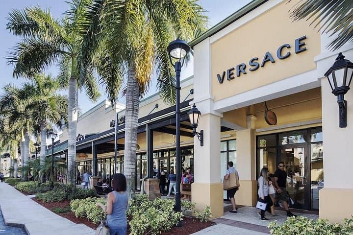 Luxury Private Transfer to Sawgrass Mills: Stress-Free Shopping from Miami photo 2