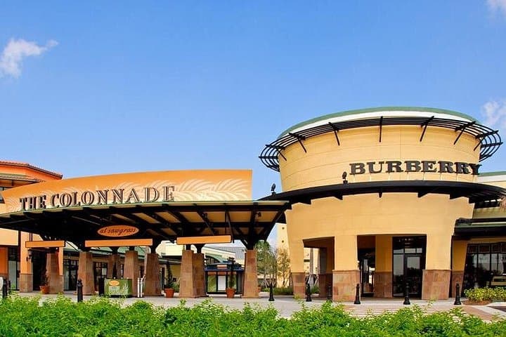 Luxury Private Transfer to Sawgrass Mills: Stress-Free Shopping from Miami photo 4