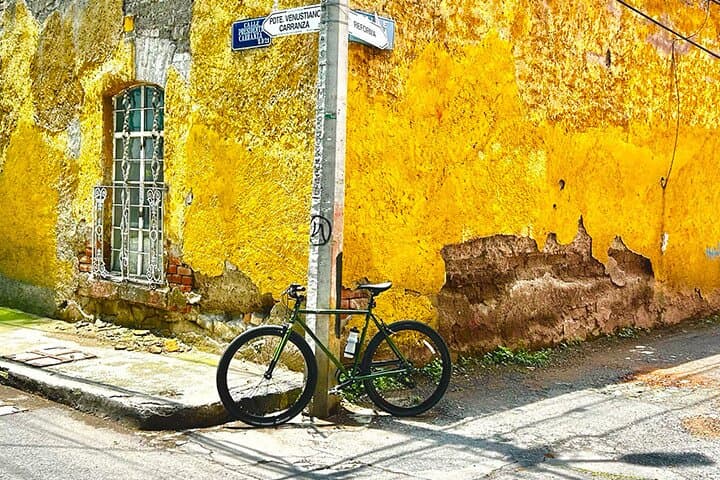 Colonia Del Valle to Coyoacán: Guided Bike Tour Through Mexico City's Historic South