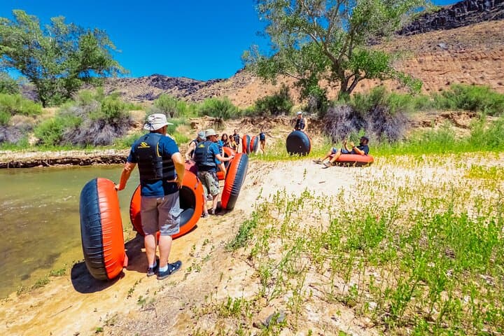 Virgin River Tubing in Zion National Park: A Refreshing Water Adventure photo 4
