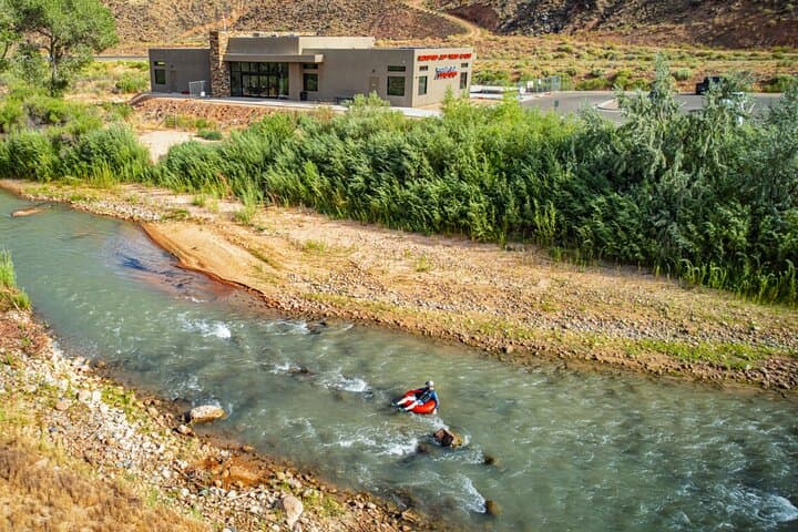 Virgin River Tubing in Zion National Park: A Refreshing Water Adventure photo 6