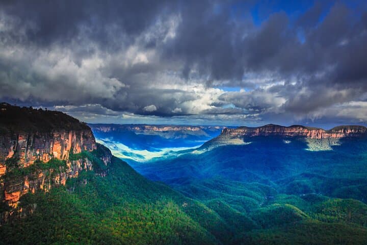 Blue Mountains Private Small Group Tour: Scenic World, Three Sisters & Leura photo 5